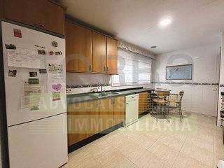 Casa pareada en venta en Palau-solità i Plegamans