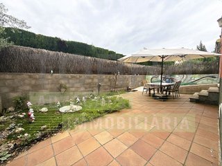 Casa pareada en venta en Palau-solità i Plegamans