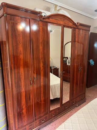 Dormitorio matrimonio clásico completo