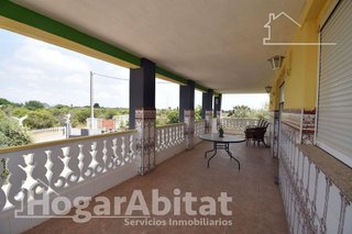 Chalet en venta en Avda. Alemania - Italia en Villarreal