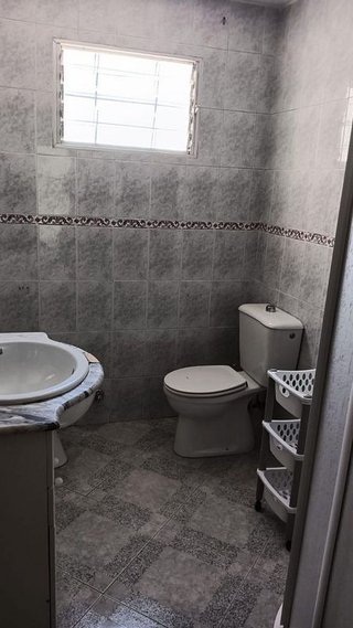 Casa adosada en venta en Brenes