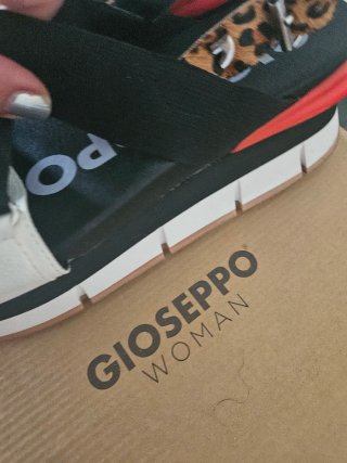 Sandalias Gisseppo Negras y Blancas , da talla