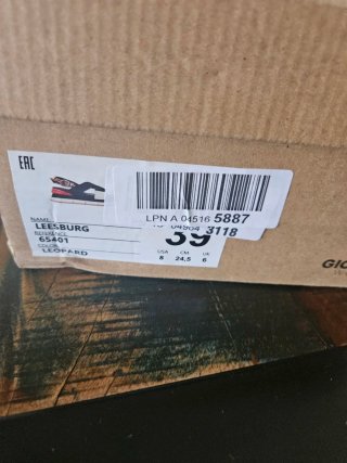 Sandalias Gisseppo Negras y Blancas , da talla