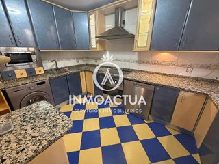 Casa adosada en venta en Colores - Entreparques en Sevilla