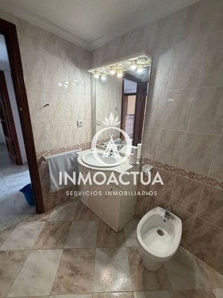 Casa adosada en venta en Colores - Entreparques en Sevilla