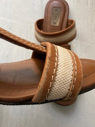 Sandalias Tod's Piel y Lona Marrón Beige