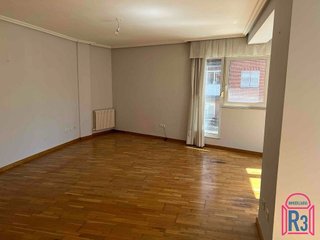 Piso en venta en Las Eras de Renueva en León