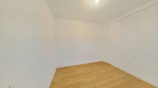 Piso en venta en Campoamor en Alicante