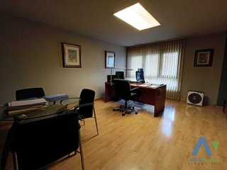 Oficina en venta en Milán - Pumarín - Teatinos en Oviedo
