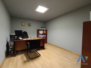 Oficina en venta en Milán - Pumarín - Teatinos en Oviedo
