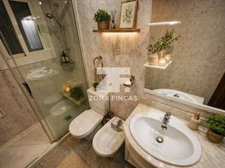 Piso en venta en Singuerlín - Can Franquesa - Les Oliveres en Santa Coloma de Gramanet