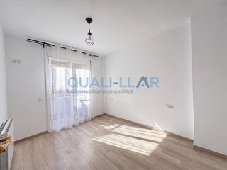 Piso en venta en Gavarra en Cornellà de Llobregat