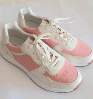 Nuove sneakers Michael Kors bianche e rosa