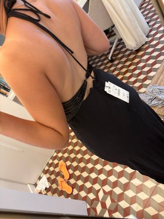 Vestido largo negro Zara con detalles grises