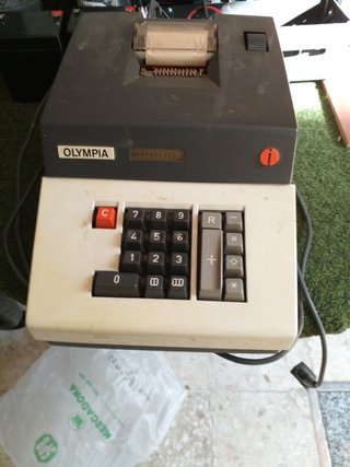 Calculadora Olympia 0987654321