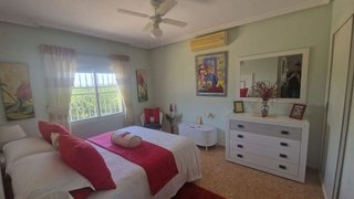 Chalet en venta en Catral
