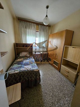Piso en venta en El Valle - Universidad en Jaén