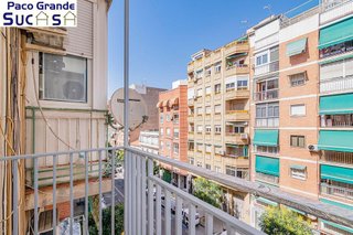 Piso en venta en Camino de Ronda - Rosaleda en Granada