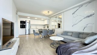 Piso en venta en Nueva Andalucía centro en Marbella