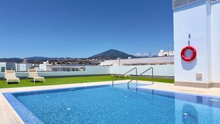 Piso en venta en Nueva Andalucía centro en Marbella