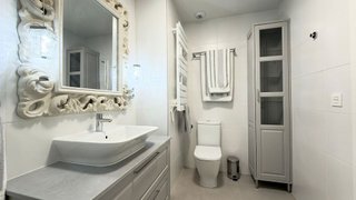 Piso en venta en Nueva Andalucía centro en Marbella