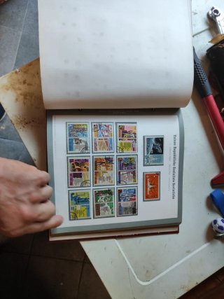 Volume 13 Francobolli