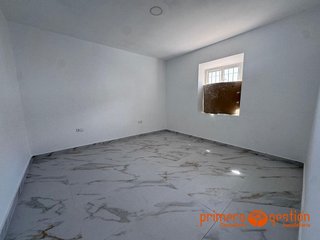 Piso en venta en Carmona