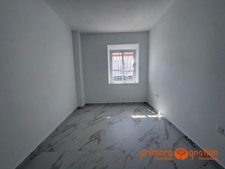 Piso en venta en Carmona