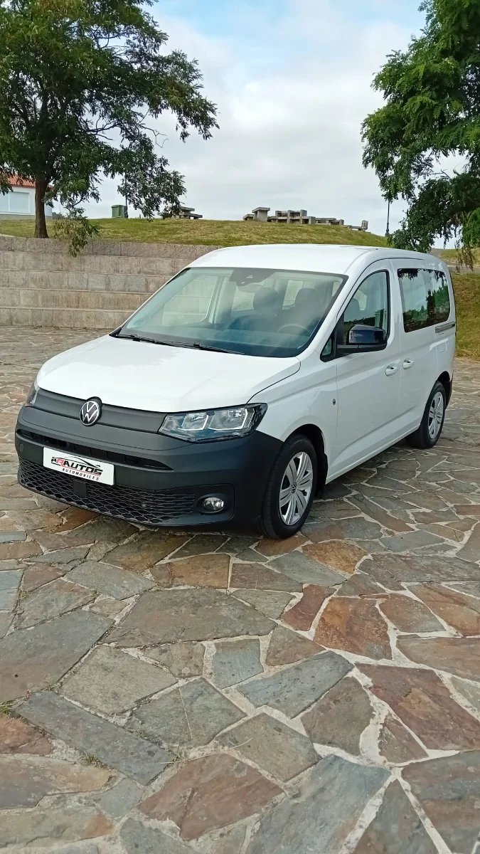 Volkswagen Caddy 2022 - foto 1