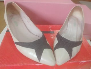 Zapatos dorados con lazo piel, tacón 3 cm