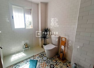 Casa adosada en venta en El Candado - El Palo en Málaga