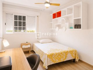 Casa adosada en venta en El Candado - El Palo en Málaga