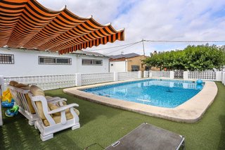 Chalet en venta en Las Trescientas - San Francisco en Elda