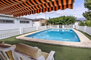 Chalet en venta en Las Trescientas - San Francisco en Elda