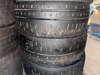 Neumáticos de competicion 17”