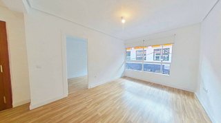 Piso en venta en Carolinas Bajas en Alicante