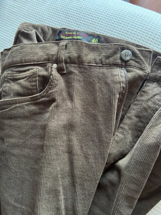 Pantalón de pana Koyote marrón sin usar