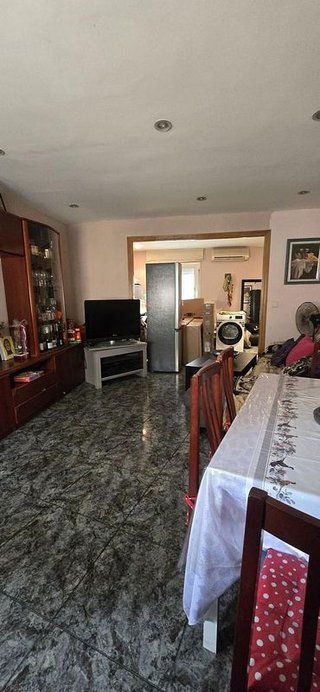 Piso en venta en Fondo en Santa Coloma de Gramanet