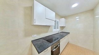 Piso en venta en Santa Eulàlia en Hospitalet de Llobregat, L´