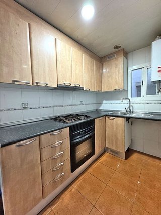 Piso en venta en Les Planes en Hospitalet de Llobregat, L´