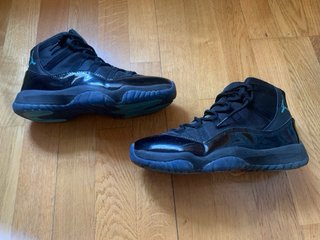 Zapatillas Jordan 11 Negras y Turquesa