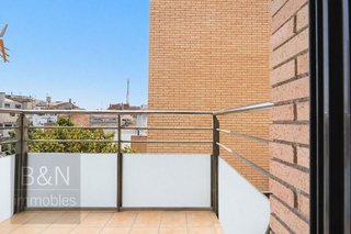Piso en venta en Ca n'Aurell en Terrassa