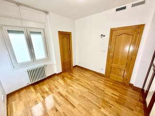 Piso en venta en Doctor Cerrada en Zaragoza