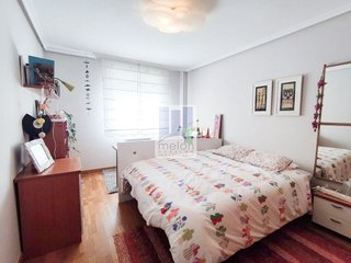 Casa adosada en venta en Barriada Yagüe en Burgos