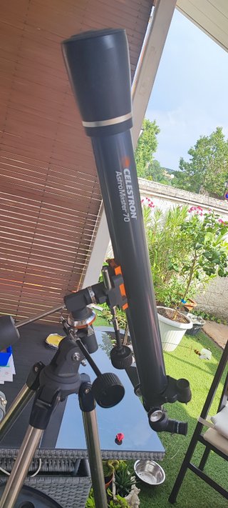 Telescopio Celestron AstroMaster 70