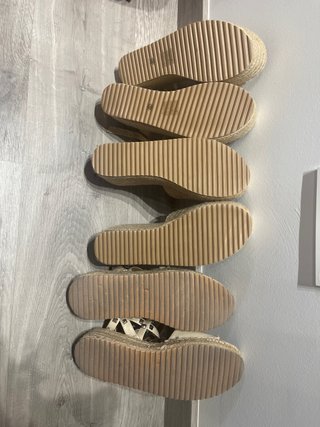 Pack de sandalias dos nuevas una usada