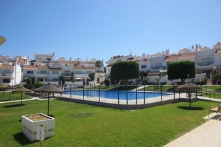 Casa adosada en venta en Zona Sohail en Fuengirola