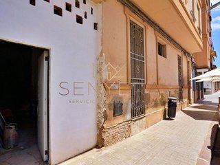 Casa adosada en venta en La Torre en Valencia
