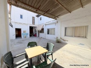 Casa adosada en venta en La Punta en Valencia