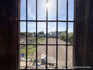 Casa adosada en venta en La Punta en Valencia